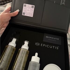 Epicutis Skincare Serum & Face Oil Set - Black and White